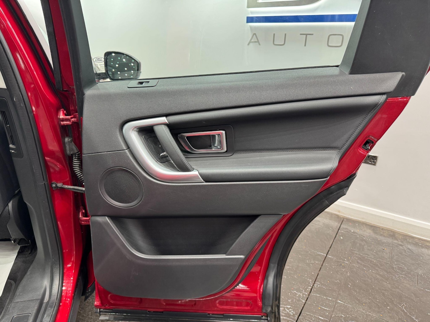 Used Land Rover Discovery Sport 2017 for sale - 77314802: Photo 47