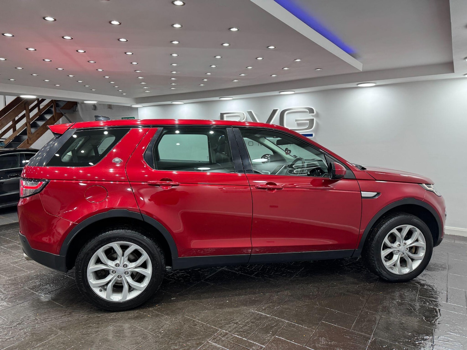 Used Land Rover Discovery Sport 2017 for sale - 77314802: Photo 6