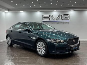 Used Jaguar XE 2016 for sale - 79677487: Photo