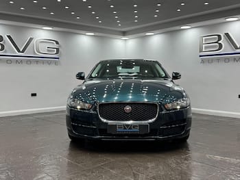 Used Jaguar XE 2016 for sale - 79677487: Photo