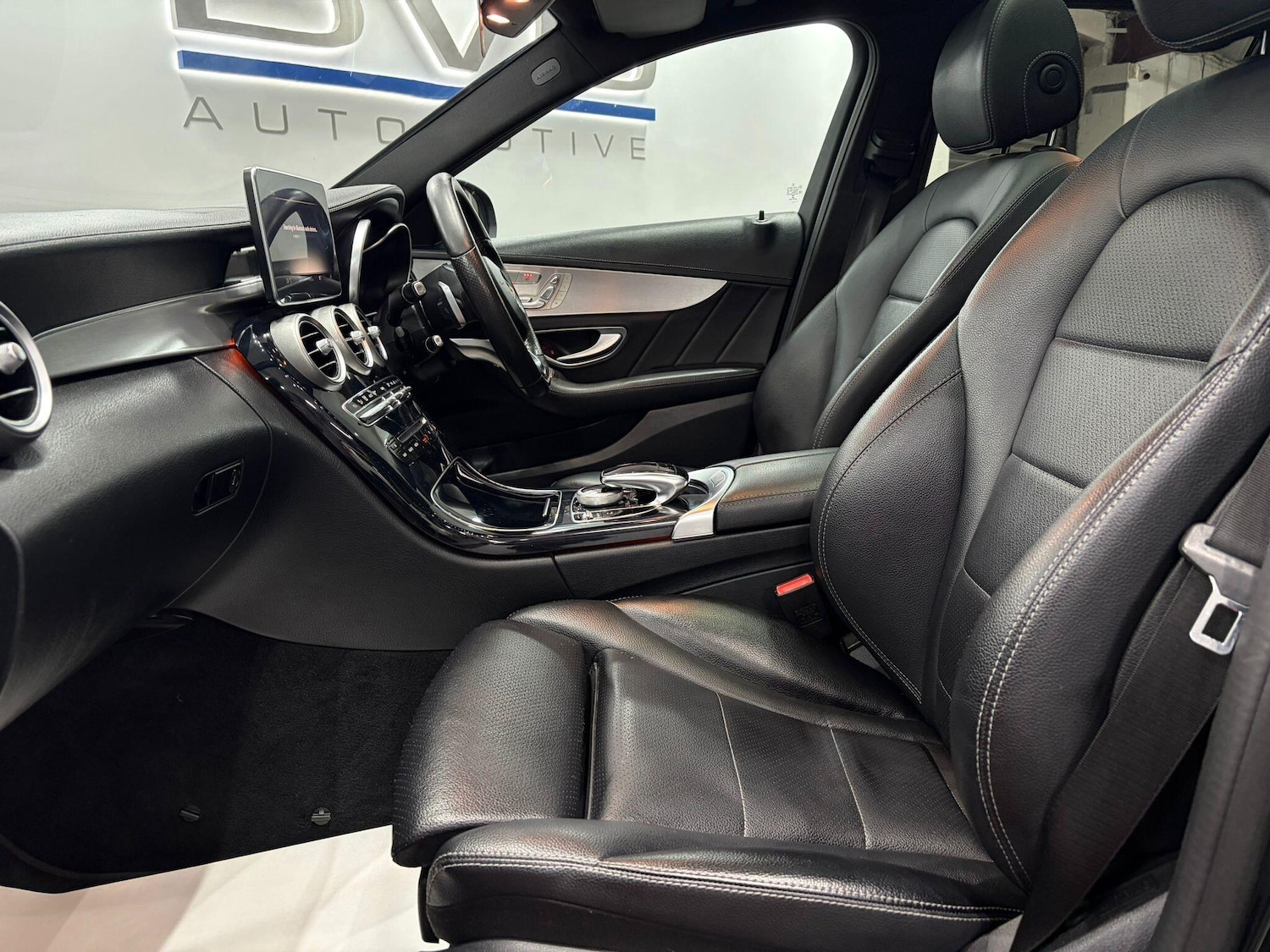 Used Mercedes-Benz C Class 2015 for sale - 77343799: Photo 28