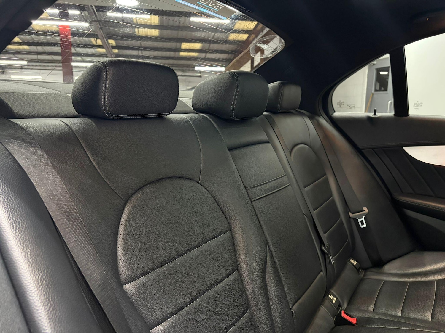 Used Mercedes-Benz C Class 2015 for sale - 77343799: Photo 32