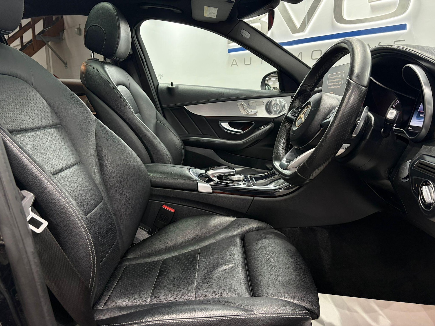 Used Mercedes-Benz C Class 2015 for sale - 77343799: Photo 6