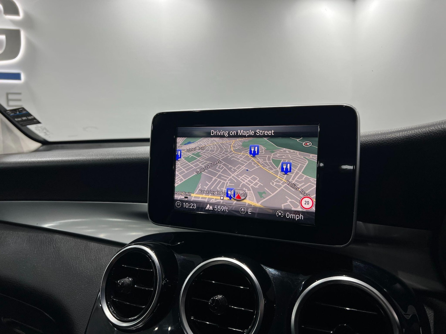 Used Mercedes-Benz GLC 2019 for sale - 77097987: Photo 41