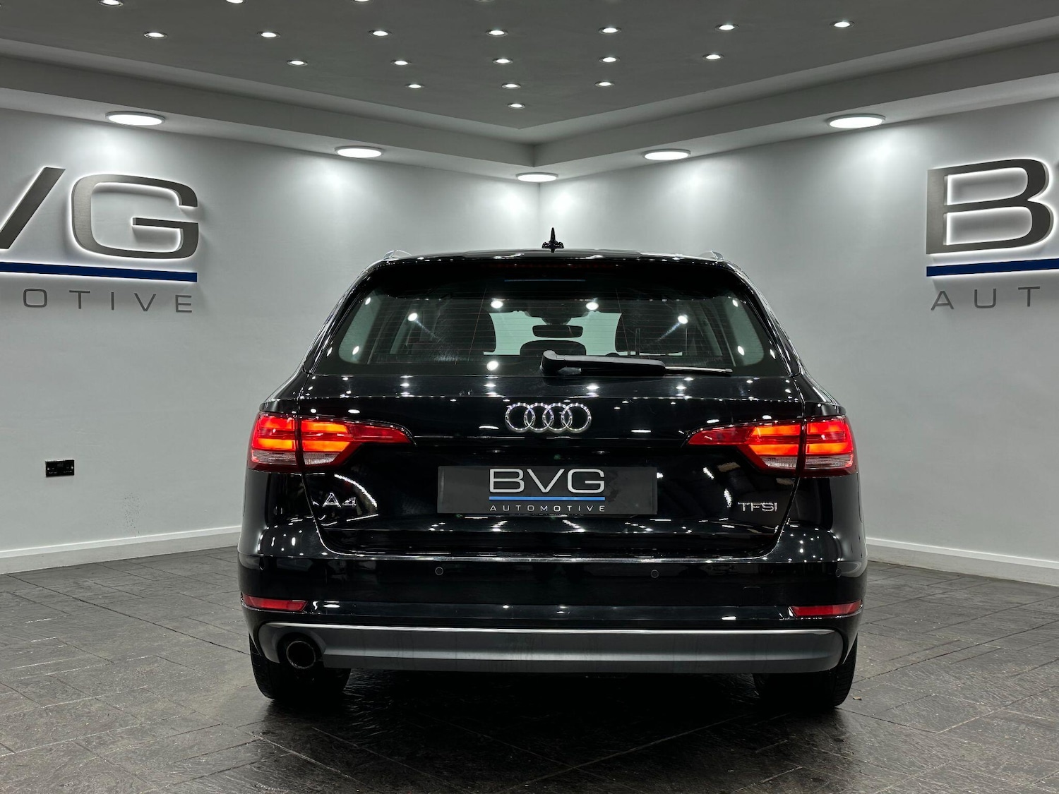 Used Audi A4 Avant 2018 for sale - 76666777: Photo 10