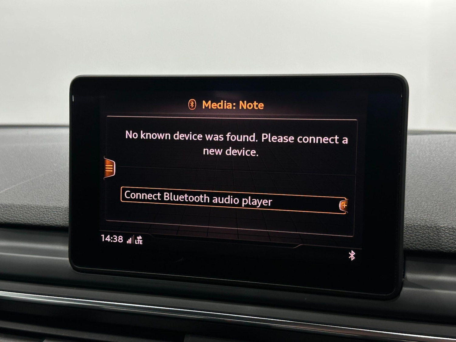 Used Audi A4 Avant 2018 for sale - 76666777: Photo 38