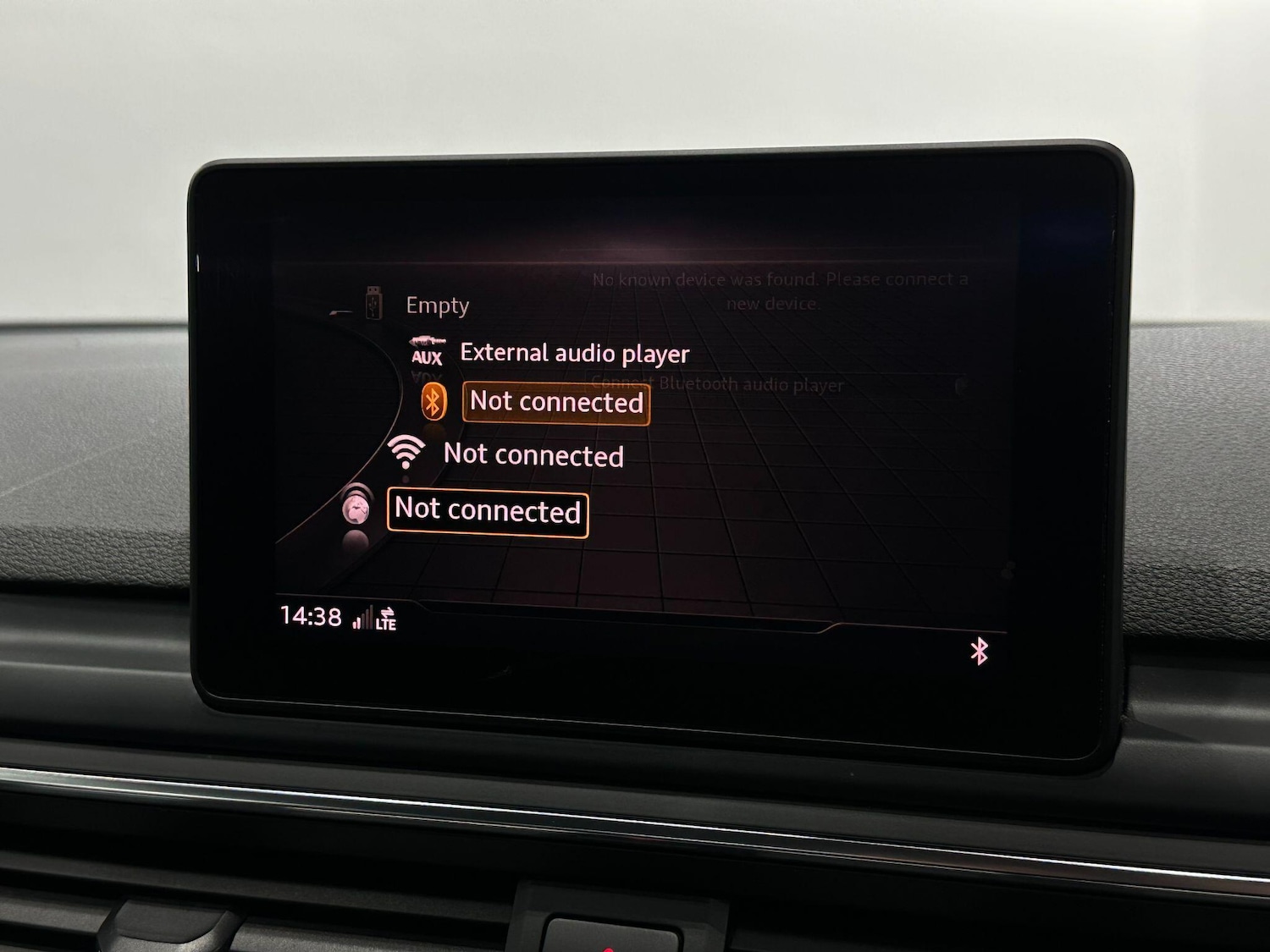 Used Audi A4 Avant 2018 for sale - 76666777: Photo 40