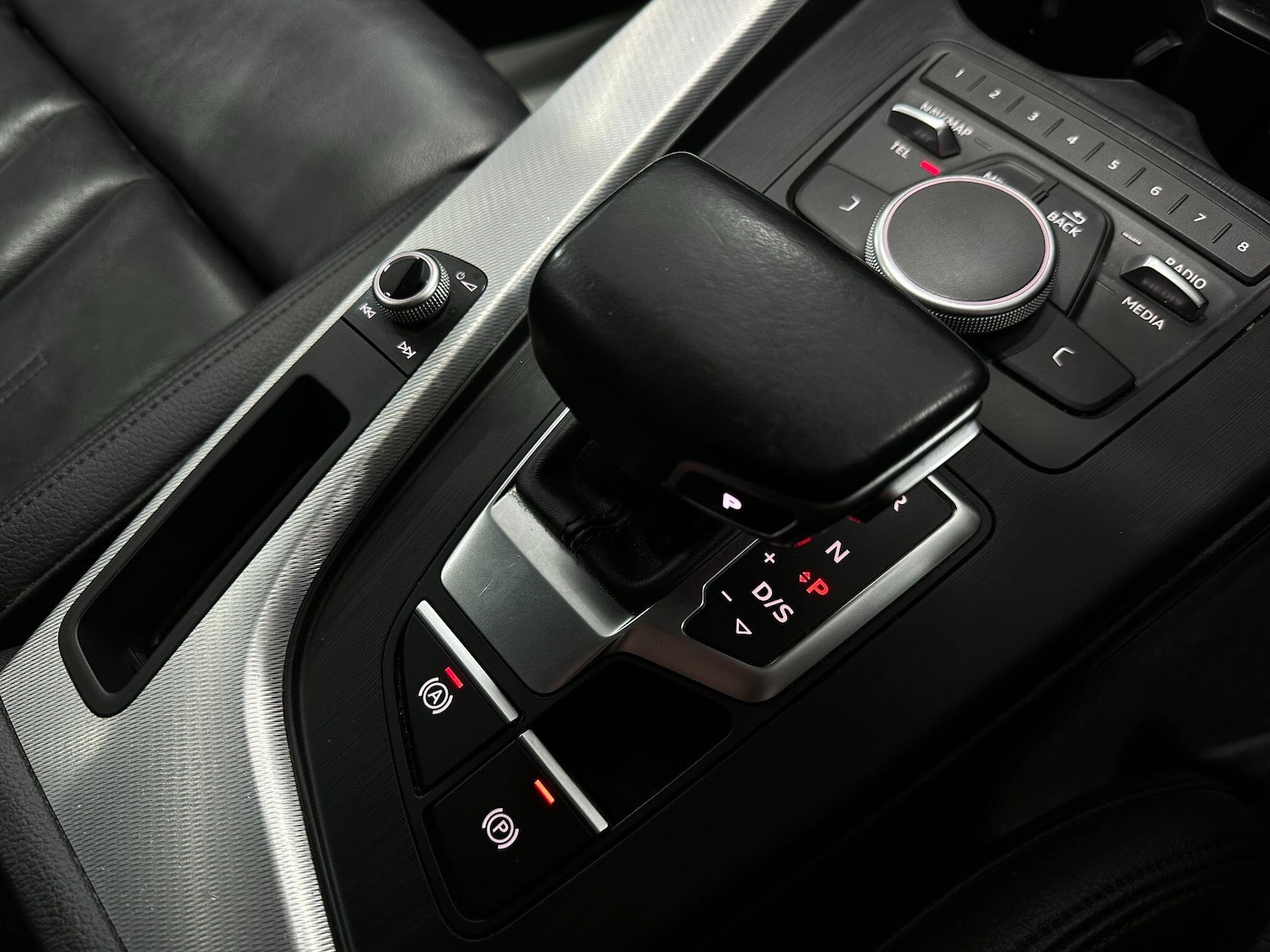 Used Audi A4 Avant 2018 for sale - 76666777: Photo 48