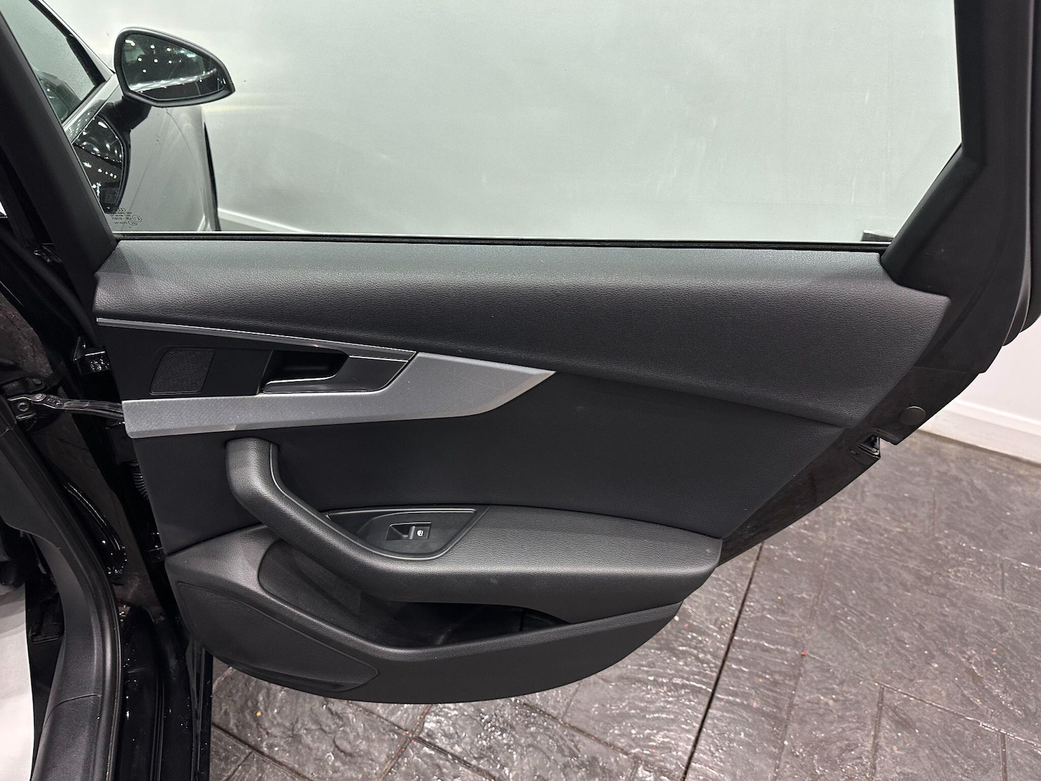 Used Audi A4 Avant 2018 for sale - 76666777: Photo 61