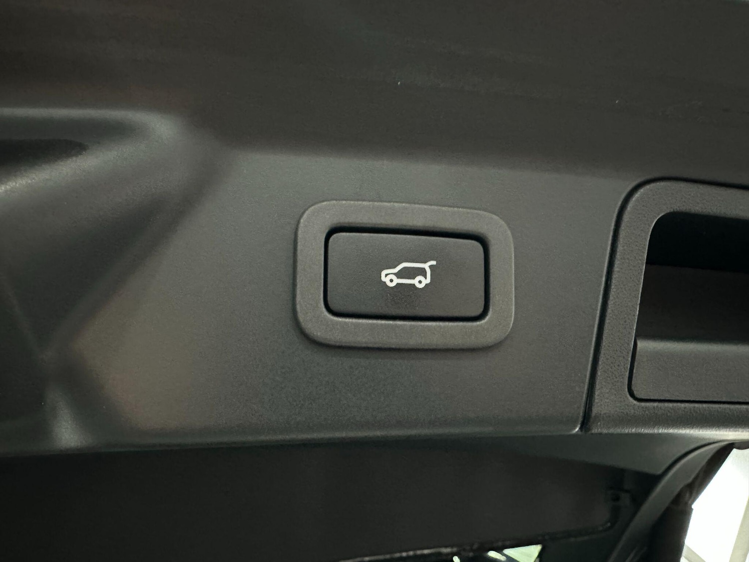 Vehicle 83
