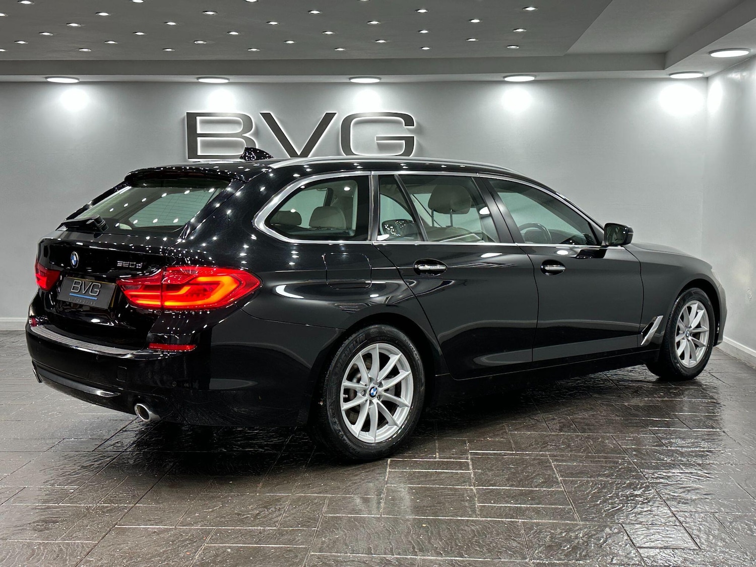 Used BMW 5 Series 2017 for sale - 76935771: Photo 10