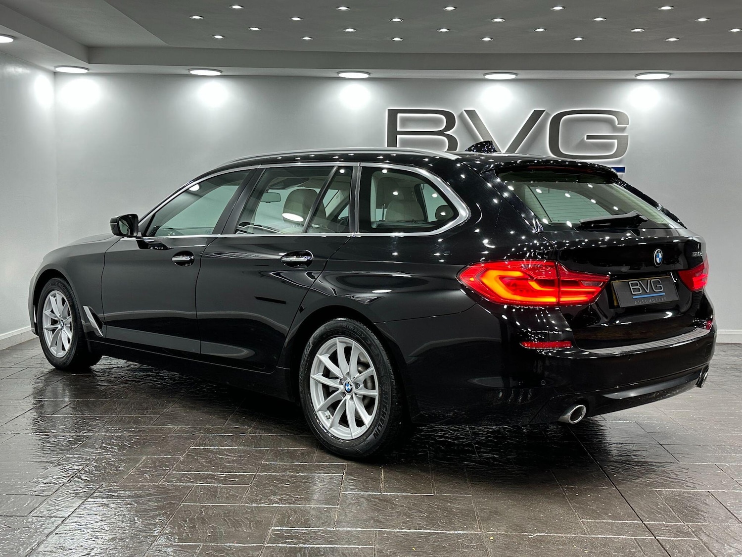 Used BMW 5 Series 2017 for sale - 76935771: Photo 12