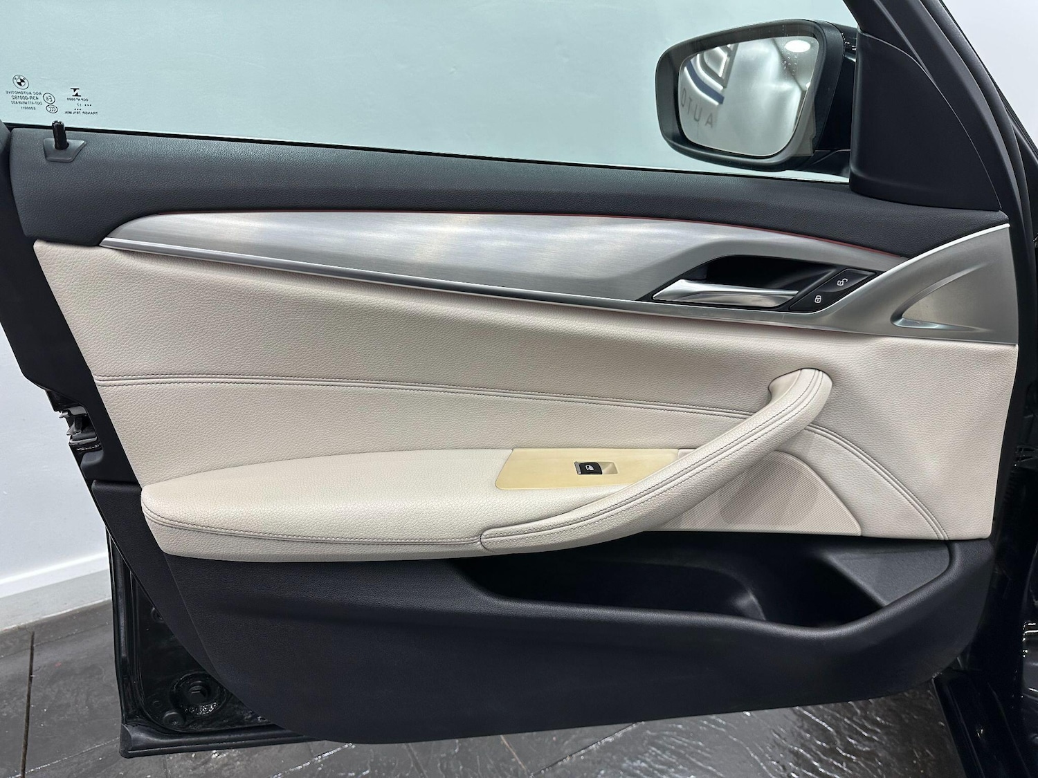 Used BMW 5 Series 2017 for sale - 76935771: Photo 51