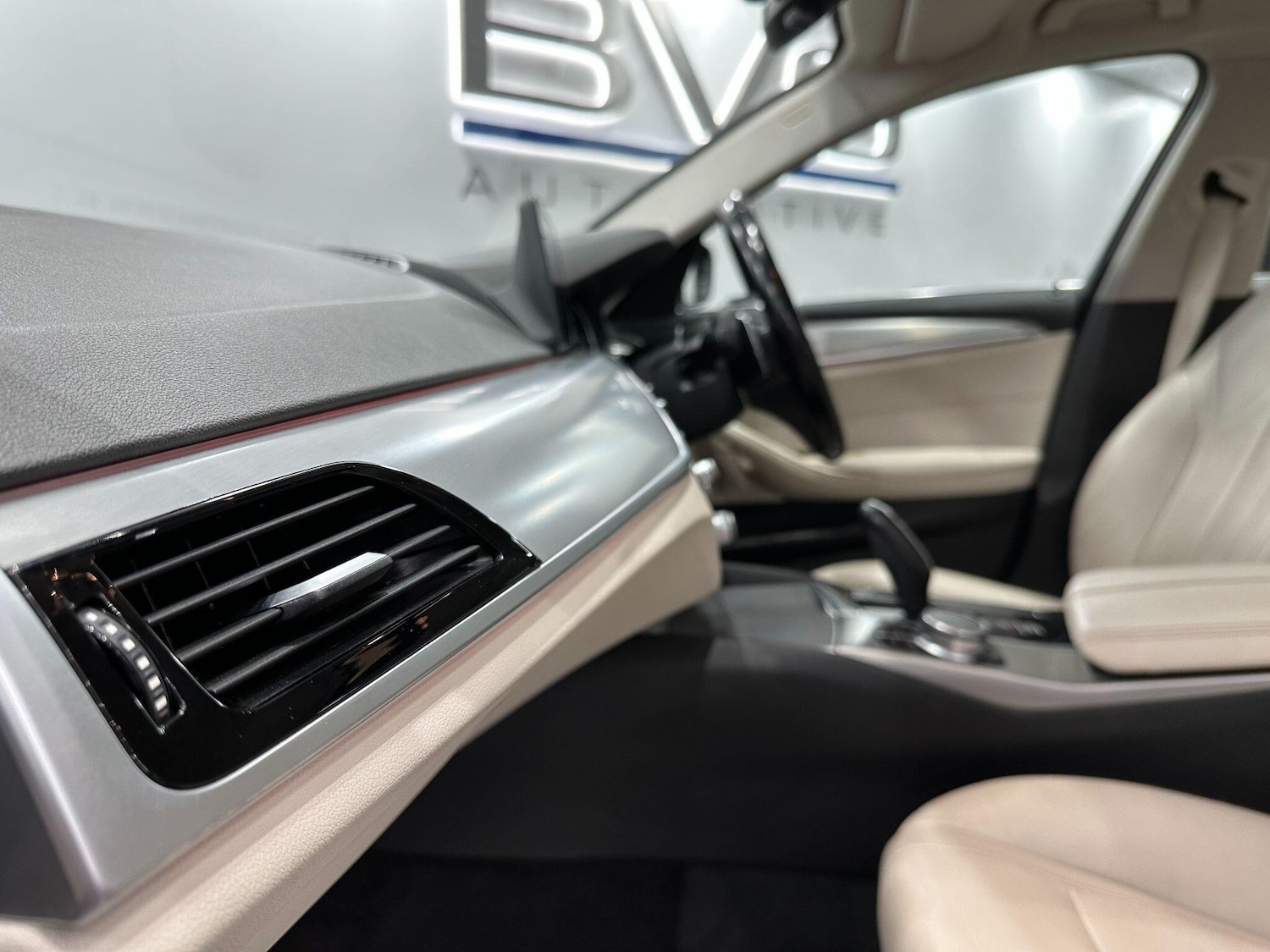 Used BMW 5 Series 2017 for sale - 76935771: Photo 54