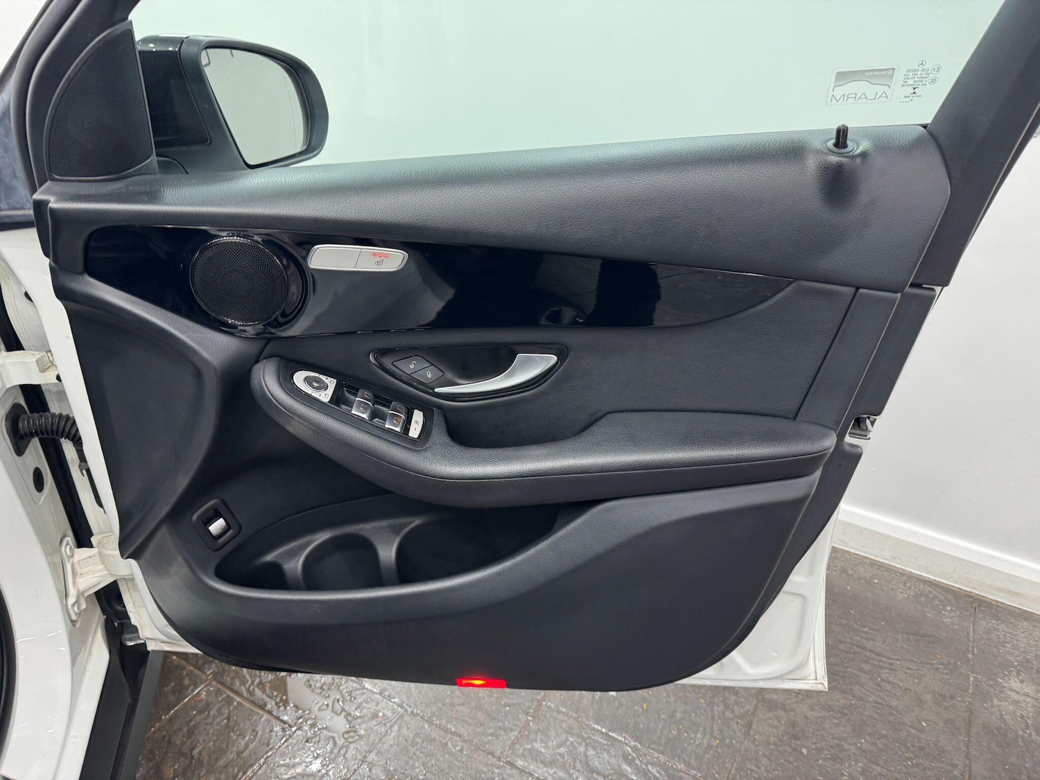 Used Mercedes-Benz GLC 2018 for sale - 77267102: Photo 26