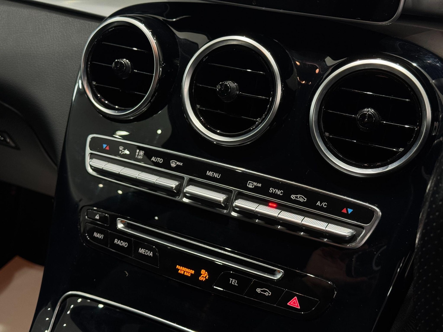 Used Mercedes-Benz GLC 2018 for sale - 77267102: Photo 39