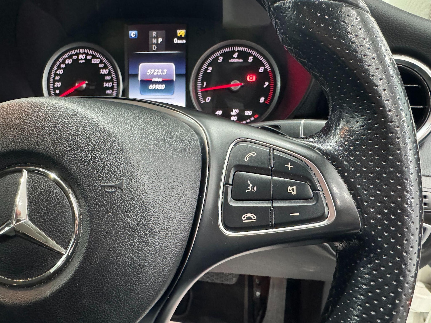 Used Mercedes-Benz GLC 2018 for sale - 77267102: Photo 43