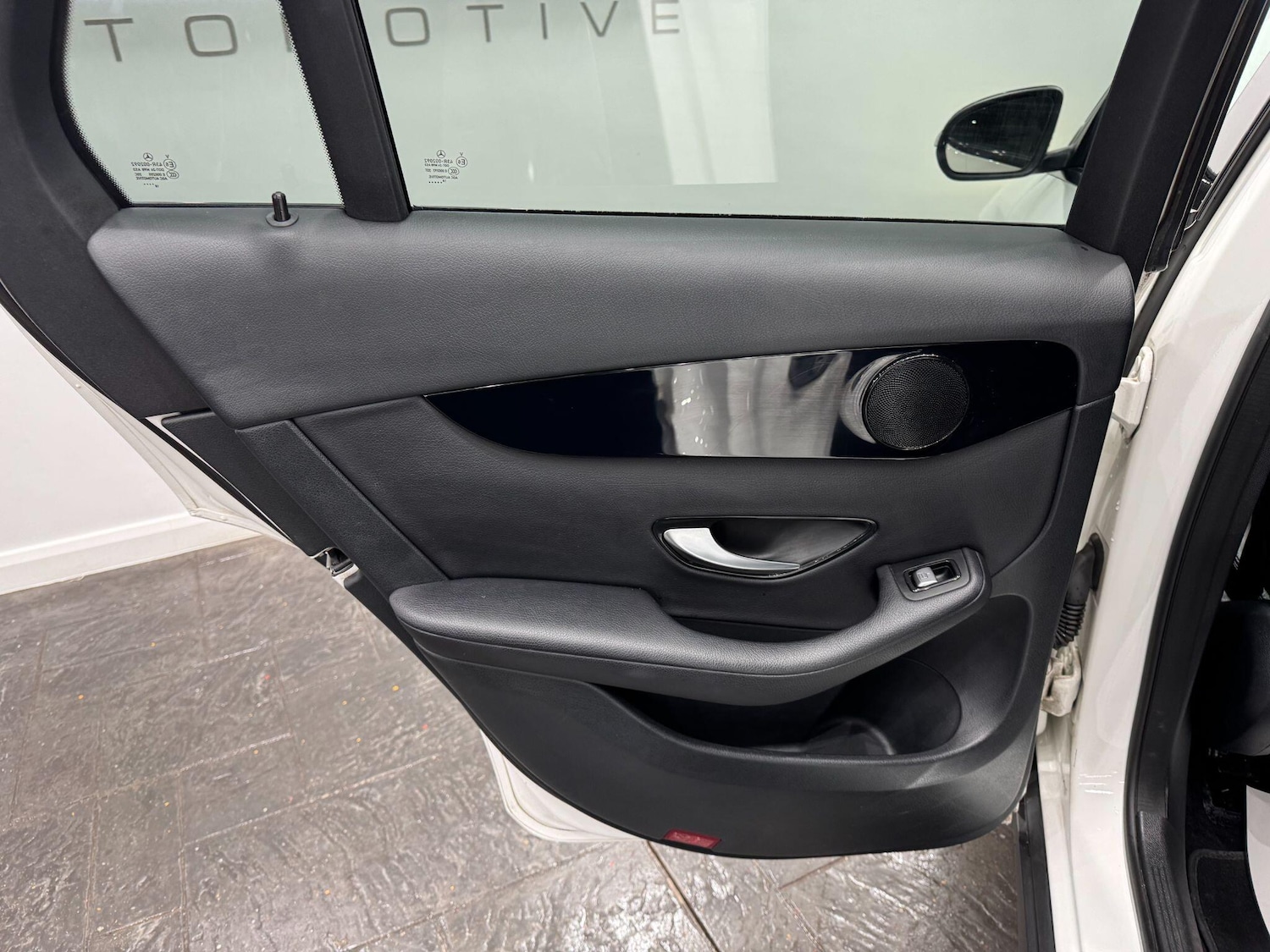 Used Mercedes-Benz GLC 2018 for sale - 77267102: Photo 52