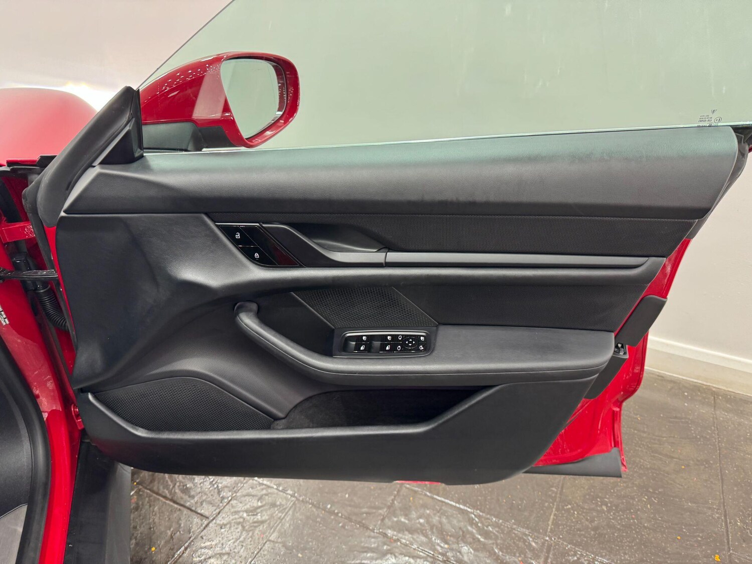 Used Porsche Taycan for sale - 78115605: Photo 10