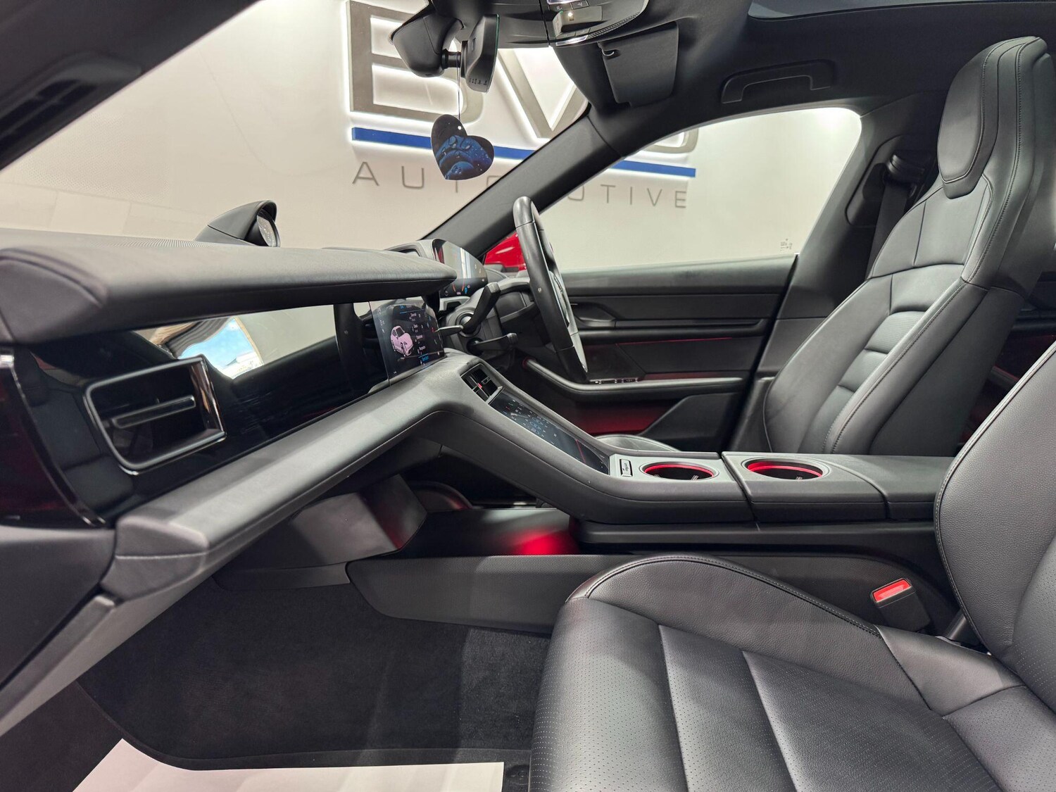 Used Porsche Taycan for sale - 78115605: Photo 26