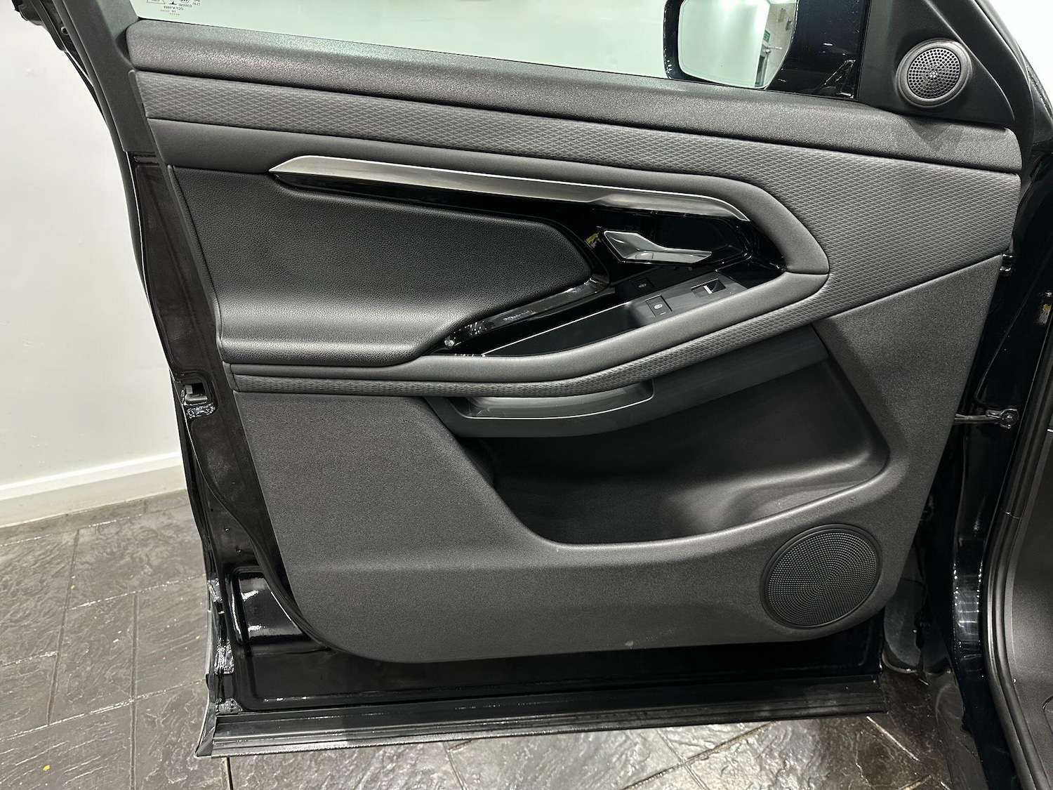 Used Land Rover Range Rover Evoque 2019 for sale - 76801409: Photo 38