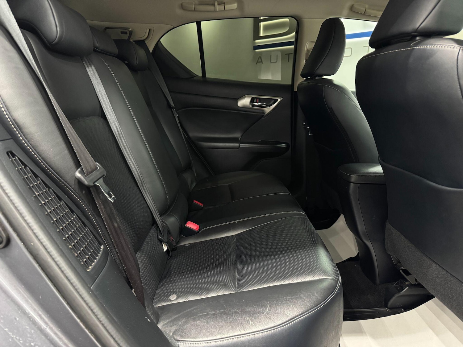 Used Lexus CT 2014 for sale - 77155884: Photo 61