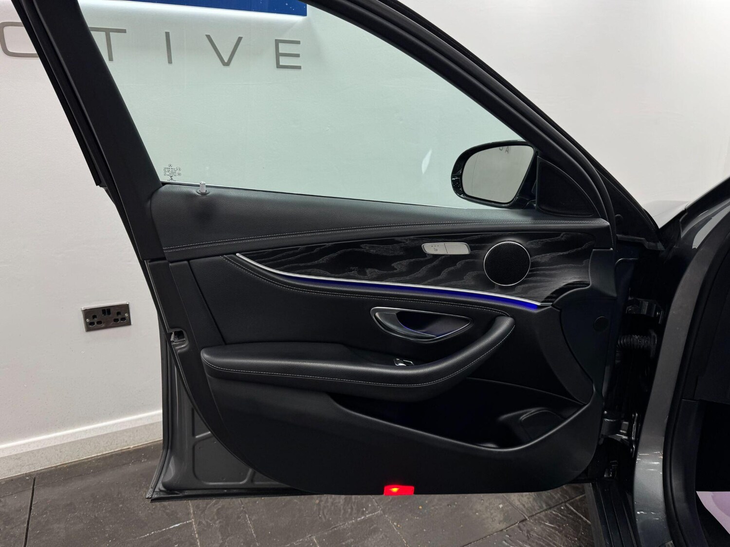 Used Mercedes-Benz E Class 2017 for sale - 78019424: Photo 51