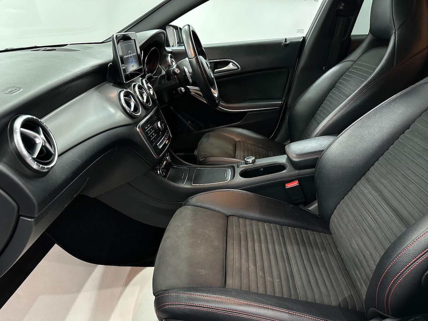 Used Mercedes-Benz CLA for sale - 76759262: Photo 49