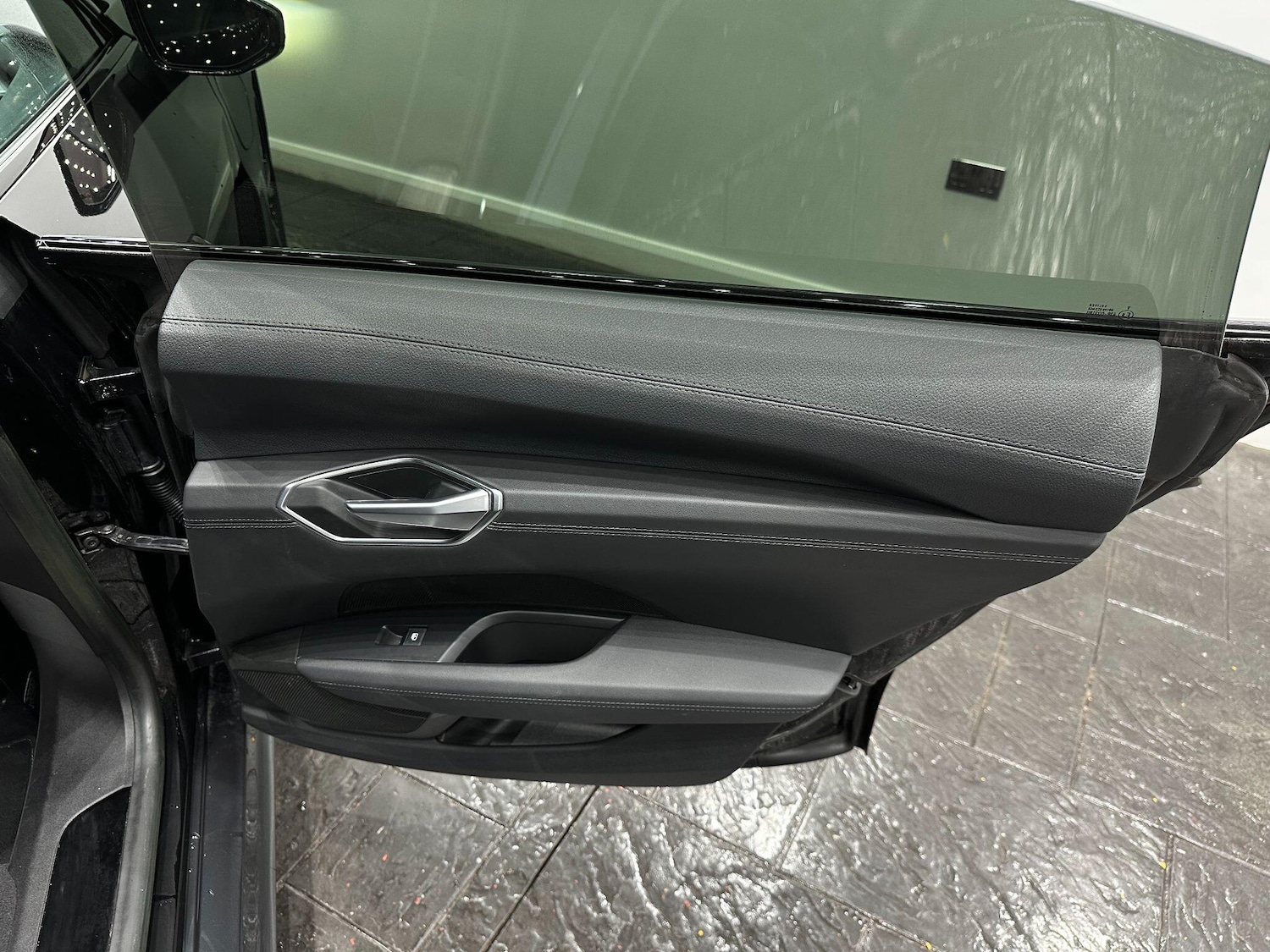 Used Audi e-tron GT 2022 for sale - 76561029: Photo 83