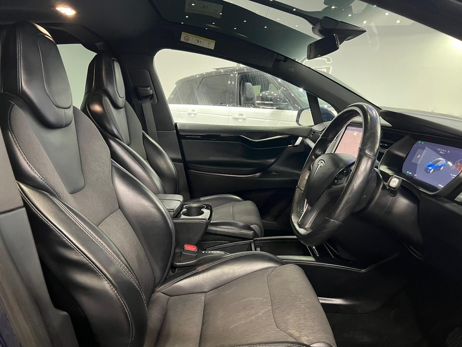 Used Tesla Model X 2018 for sale - 77441434: Photo 3