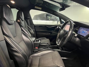 Used Tesla Model X 2018 for sale - 77441434: Photo