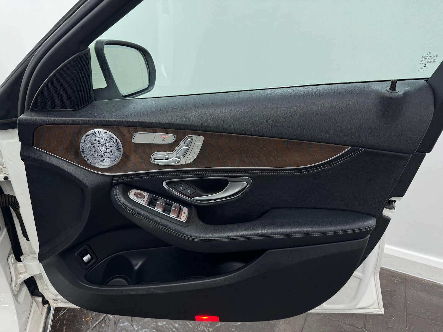 Used Mercedes-Benz C Class 2015 for sale - 77315172: Photo 28