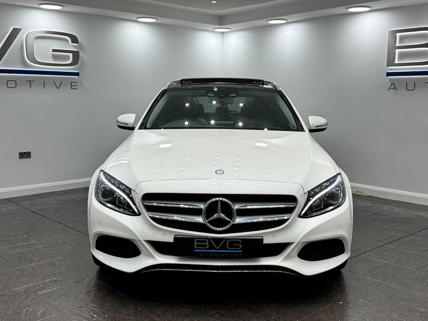 Used Mercedes-Benz C Class 2015 for sale - 77315172: Photo 4