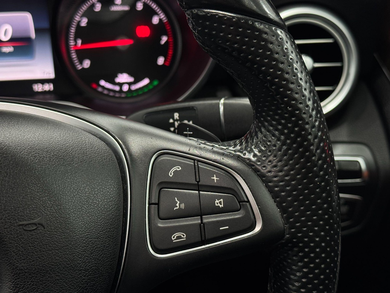 Used Mercedes-Benz C Class 2015 for sale - 77315172: Photo 48