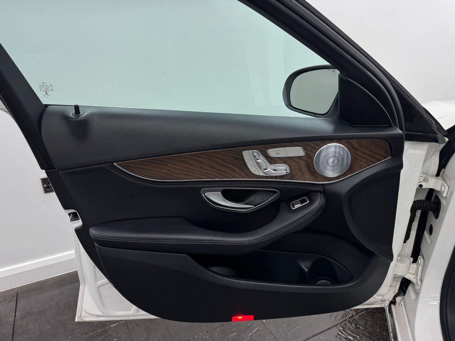 Used Mercedes-Benz C Class 2015 for sale - 77315172: Photo 54