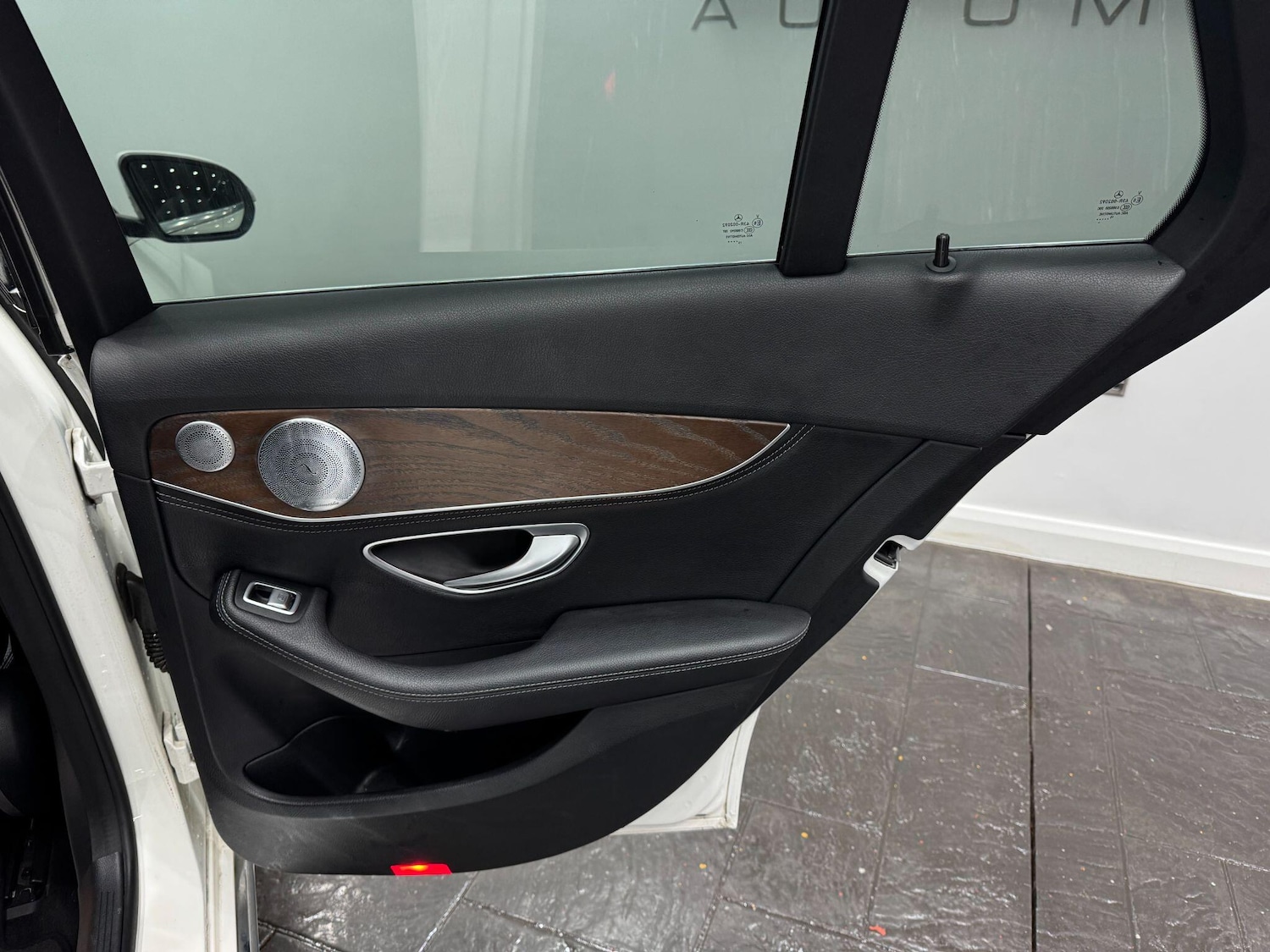 Used Mercedes-Benz C Class 2015 for sale - 77315172: Photo 60