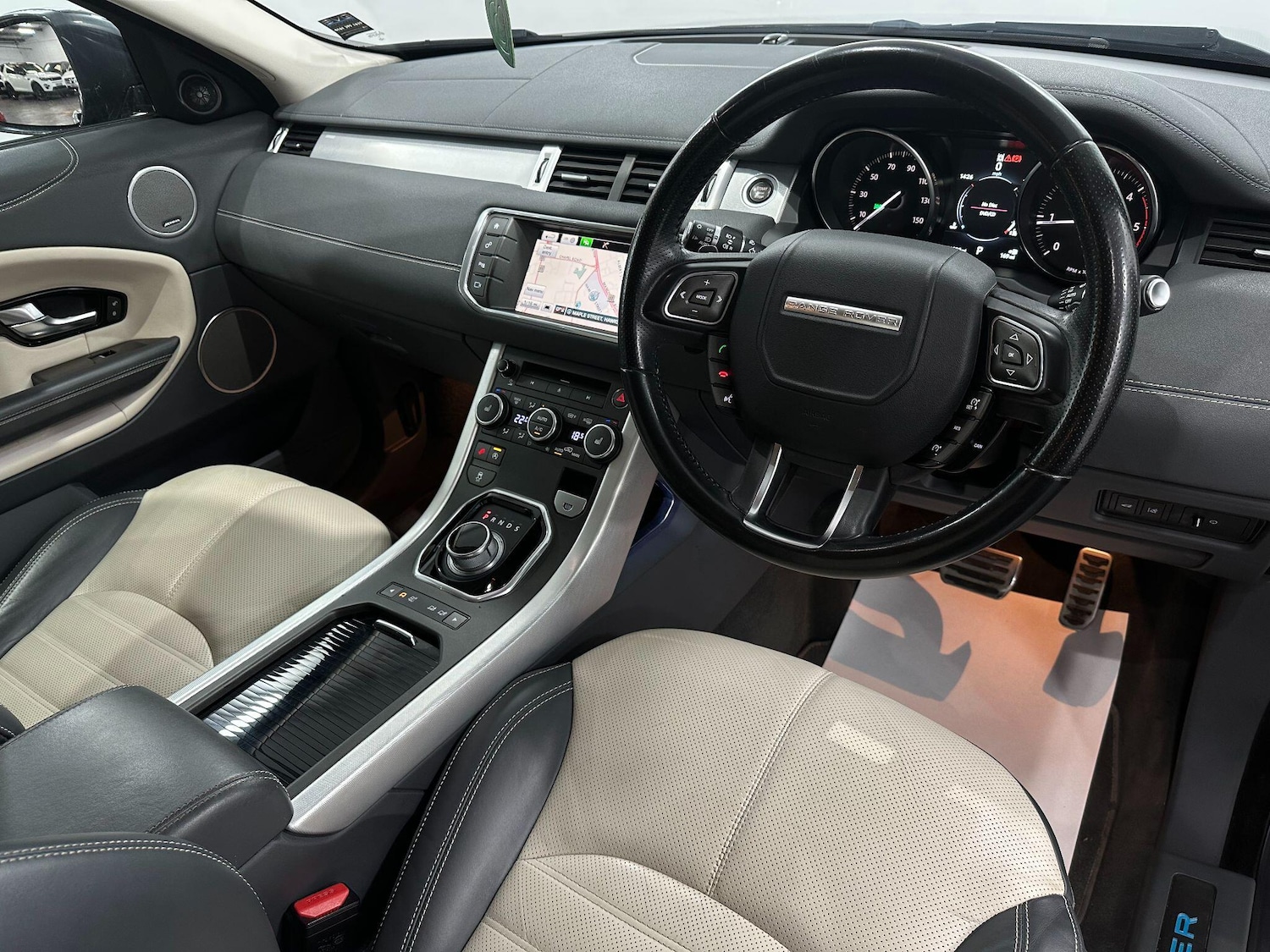 Used Land Rover Range Rover Evoque 2016 for sale - 76561327: Photo 28