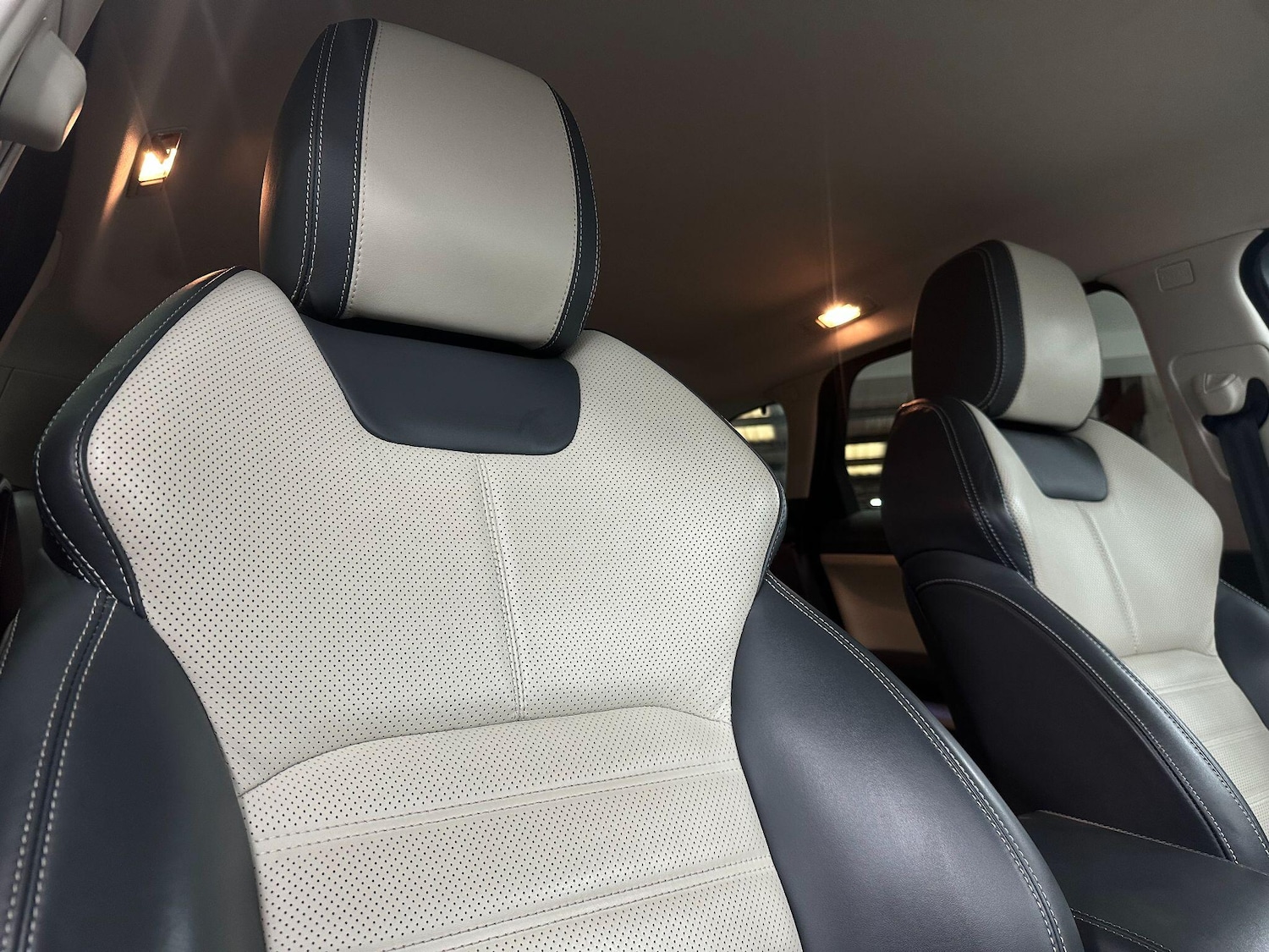 Used Land Rover Range Rover Evoque 2016 for sale - 76561327: Photo 31