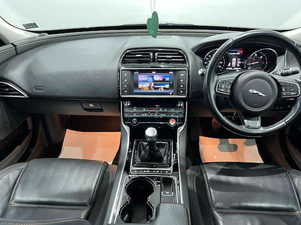 Used Jaguar XE 2016 for sale - 76200184: Photo 32