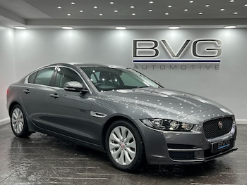 Used Jaguar XE 2016 for sale - 76200184: Photo 4
