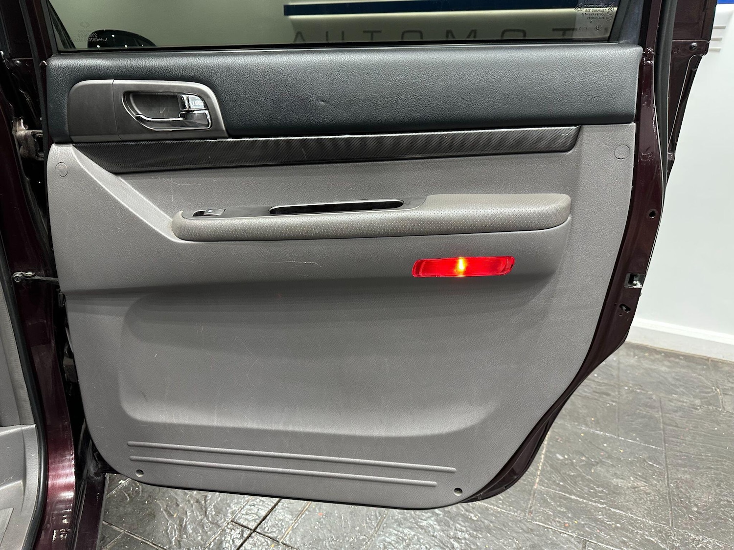 Used Ssangyong Turismo 2015 for sale - 76802122: Photo 28