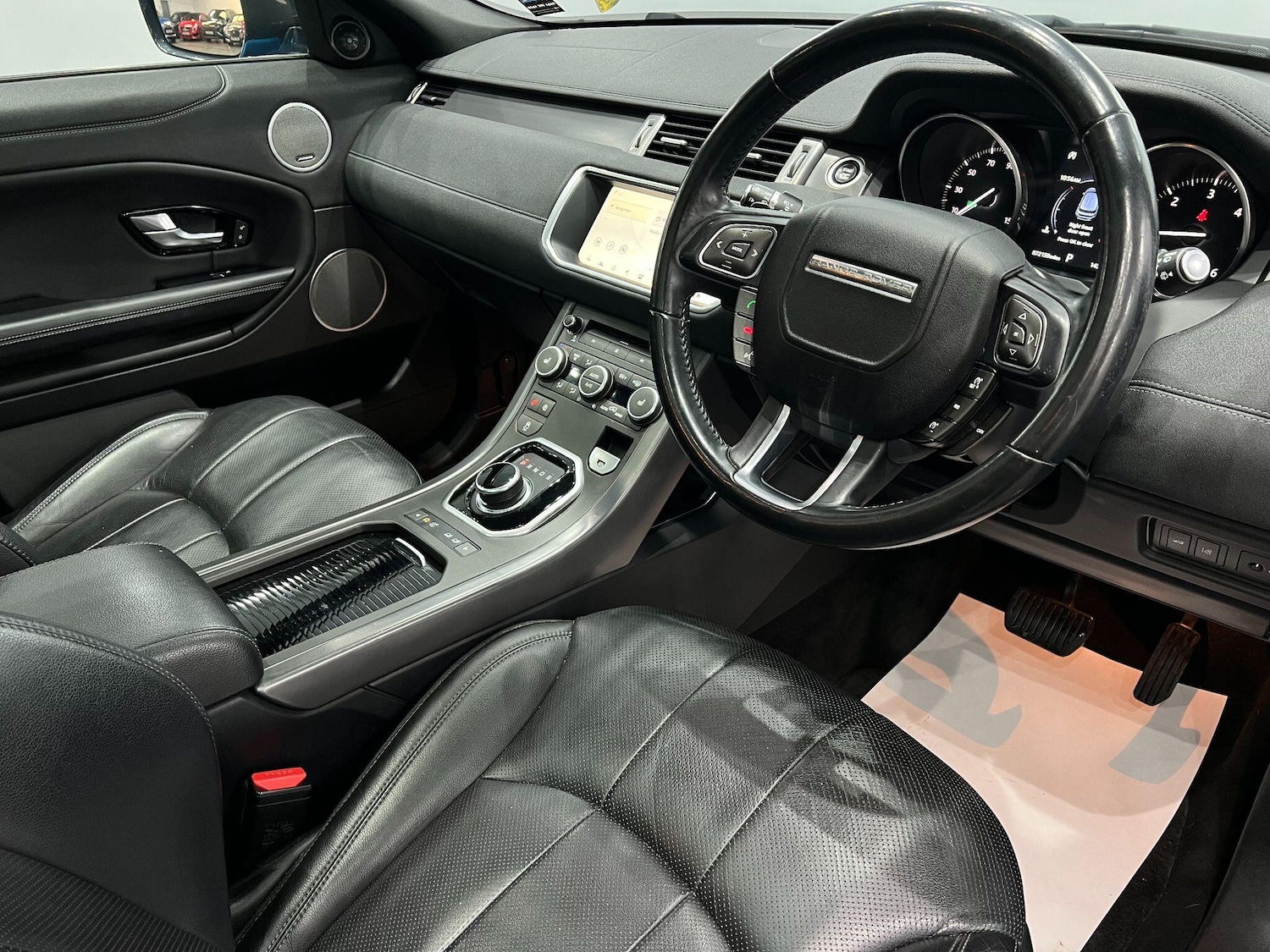 Used Land Rover Range Rover Evoque 2017 for sale - 76043296: Photo 23