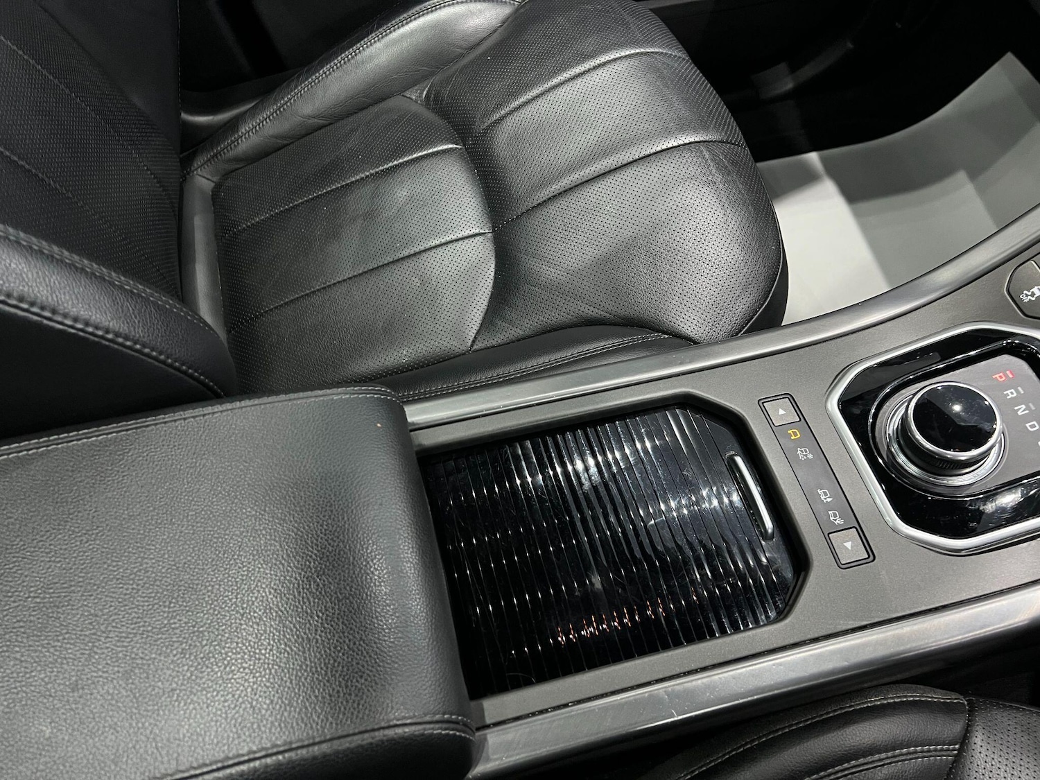 Used Land Rover Range Rover Evoque 2017 for sale - 76043296: Photo 32