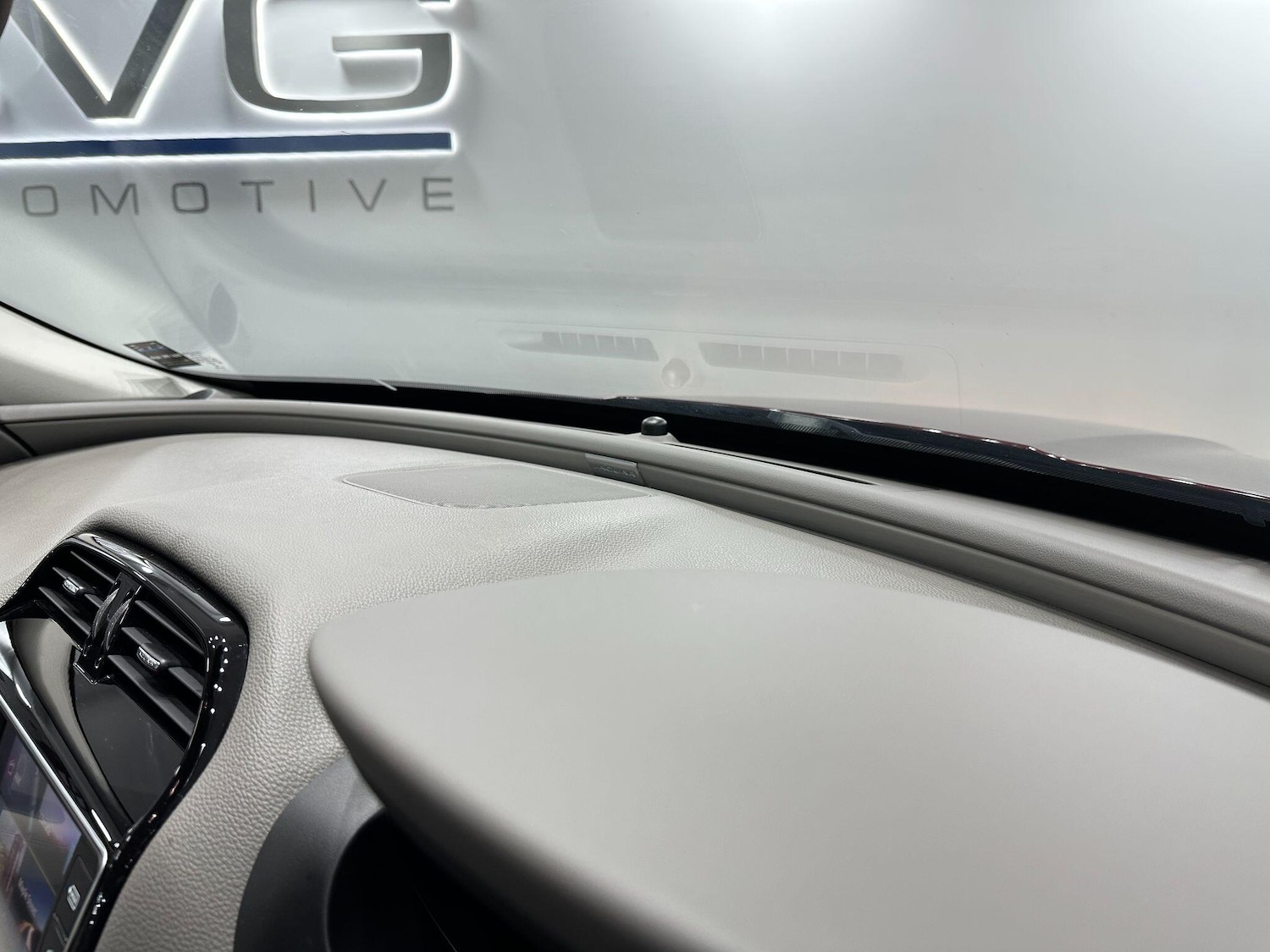 Used Jaguar XE 2015 for sale - 76499000: Photo 28