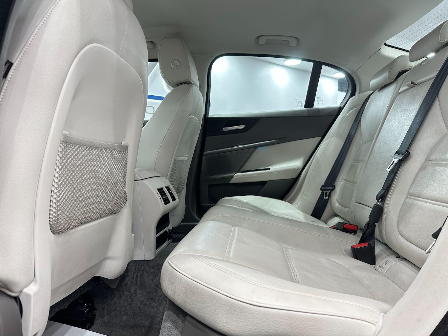 Used Jaguar XE 2015 for sale - 76499000: Photo 48