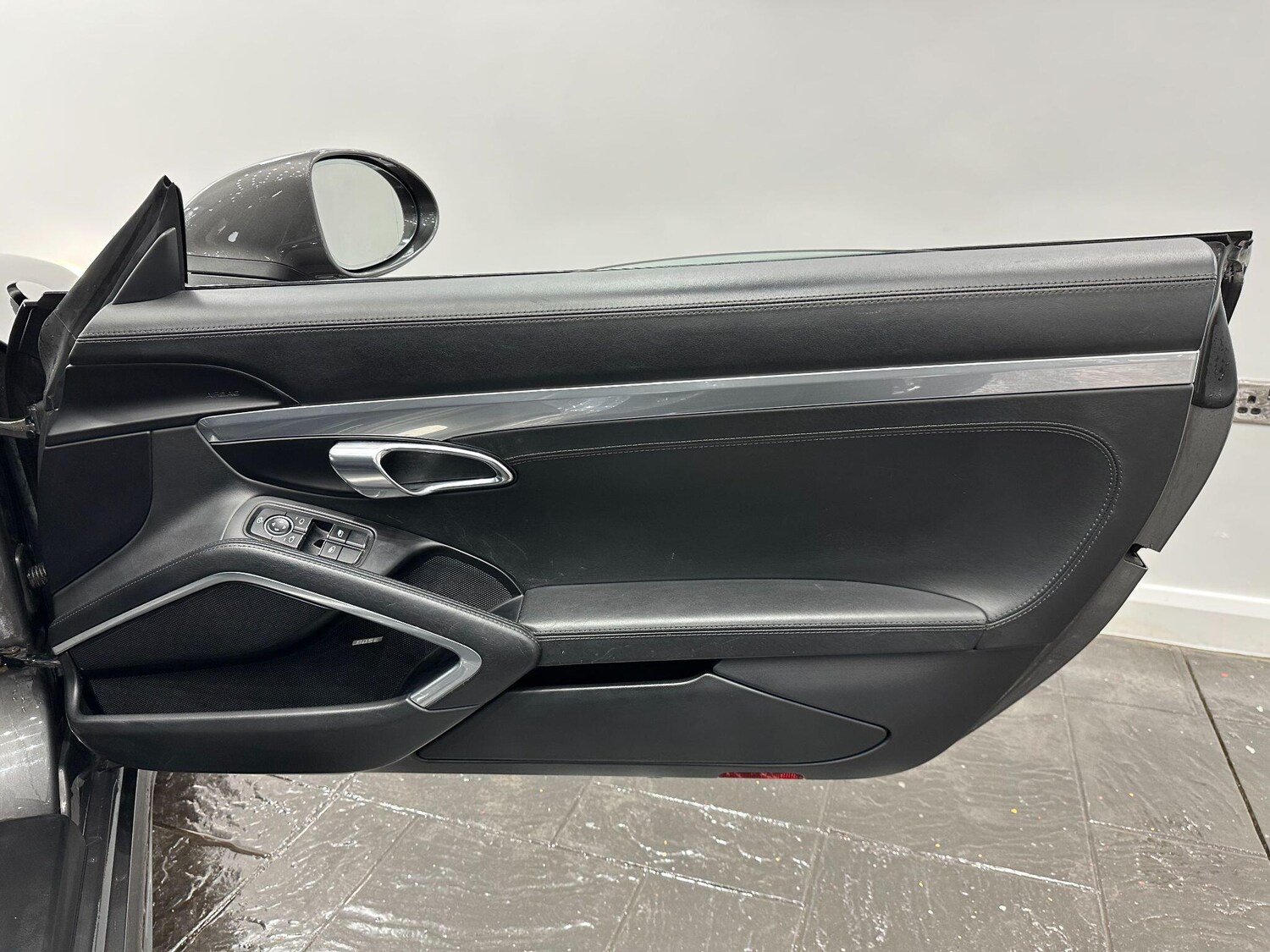 Used Porsche Cayman 2018 for sale - 77067267: Photo 30