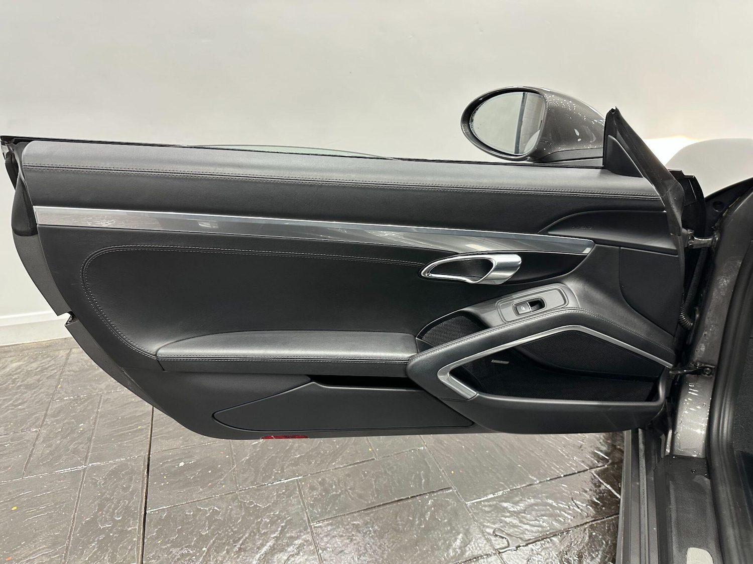 Used Porsche Cayman 2018 for sale - 77067267: Photo 54