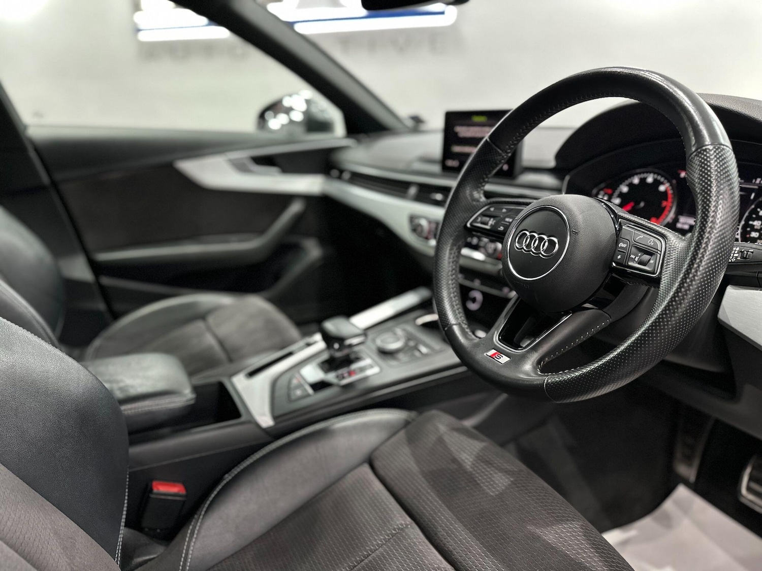 Used Audi A4 for sale - 76728006: Photo 27