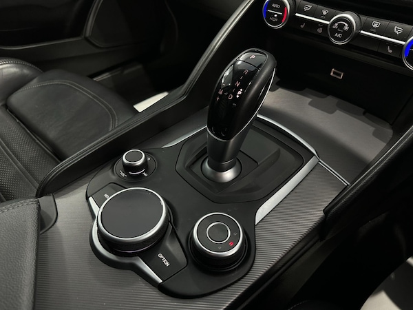 Used Alfa Romeo Giulia for sale - 76175543: Photo 46