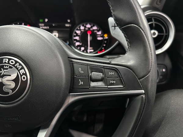 Used Alfa Romeo Giulia for sale - 76175543: Photo 52